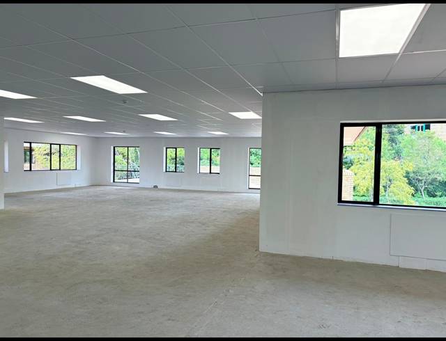279M² OFFICE TO LET IN VORNA VALLEY